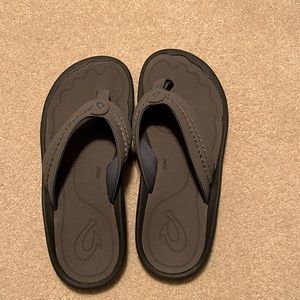 Mens Olukai flip flops